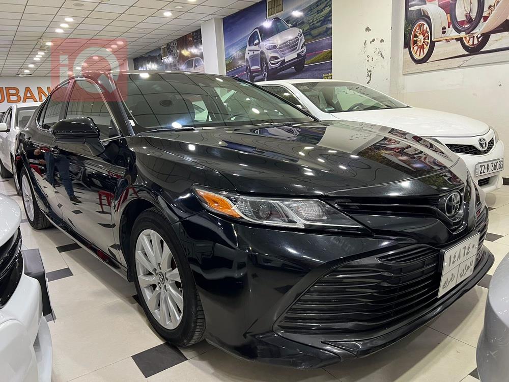 تۆیۆتا کامری